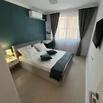Apartament Luxury Private Near Life
